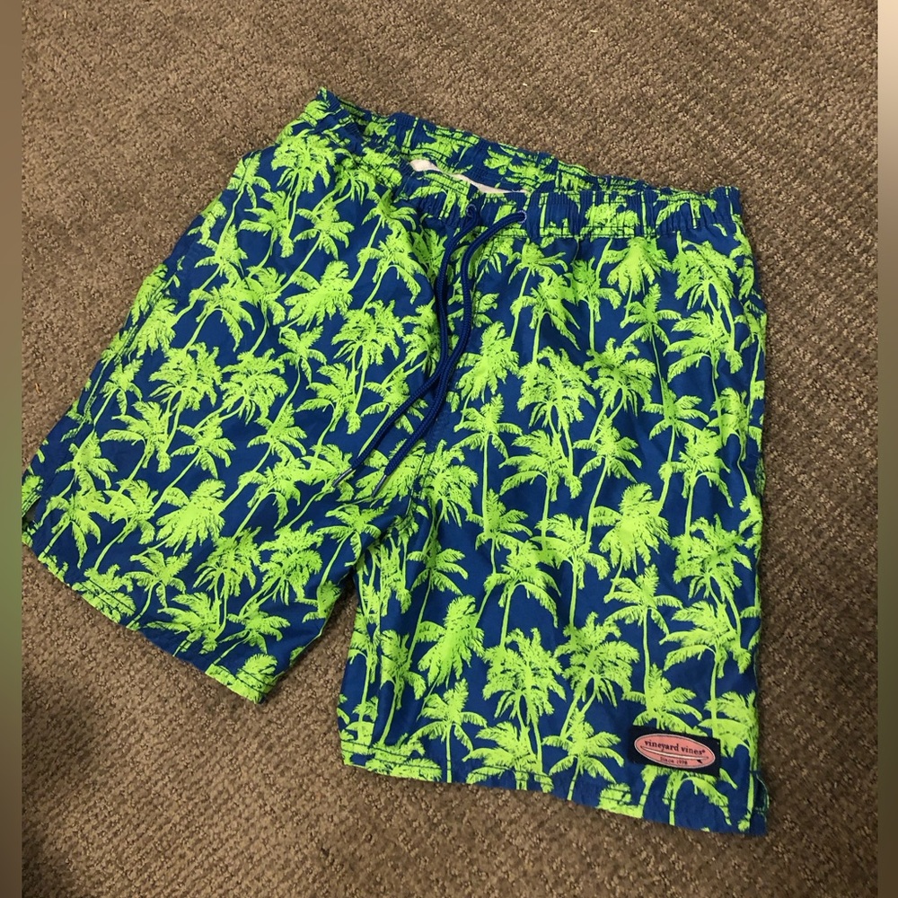 Size S Vineyard Vines Swim Trunks